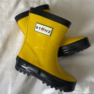 Stonz Kids Snow and Rain Boots